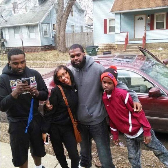 Meet your Posher, Tashaun - Picture 1 of 1